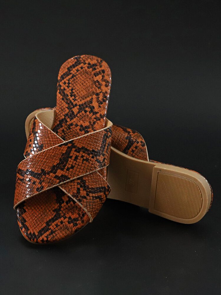 Dame Snakeskin Print Cross Belt Flats Sandaler