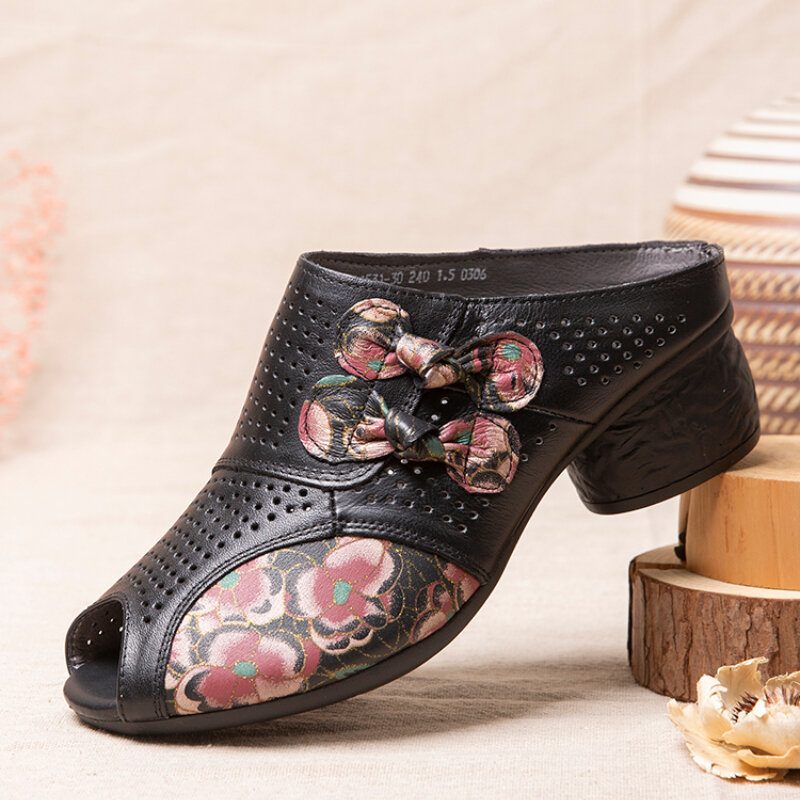 Etnisk Floral Bowknot Dekor Hollow Out Trykt Kuskinn Skinn Peep Toe Heel Sandas