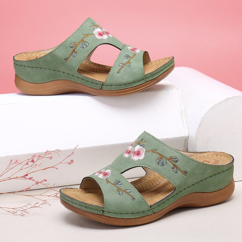 Kvinner Blomsterbroderi Åpen Tå Casual Summer Wedge Sandaler