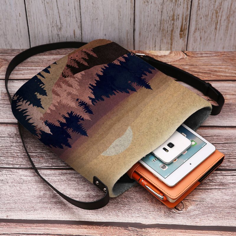 Dame Filt Dame Mountain Treetop Print Mønster Multi-carry Personlighet Skulderveske Crossbody Bag