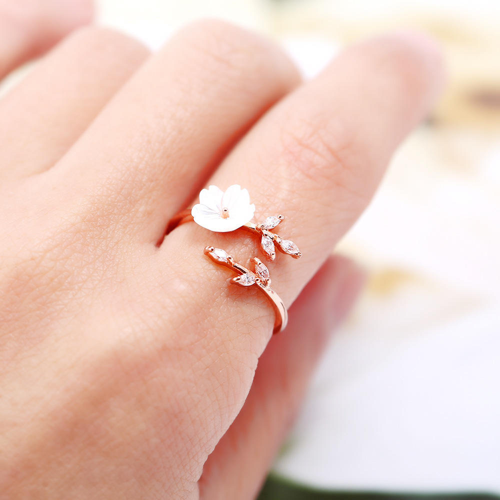 Trendy Delikat Zirconia Krystallring Bladskall Blomst Rose Gull Åpne Ringer For Kvinner Jente