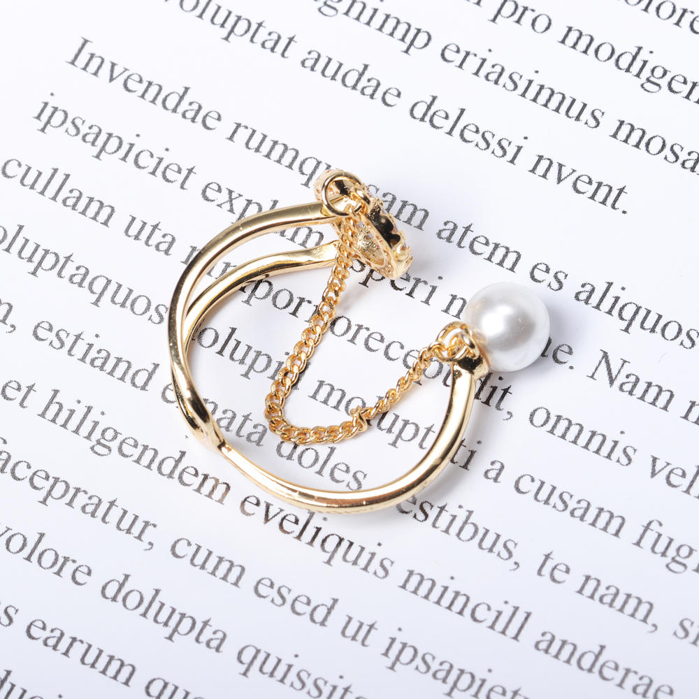 Trendy Open End Ring 18k Gullbelagt Zirconia Rund Perlering For Kvinner