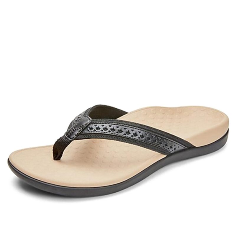 Kvinners Sommer Flate Hollow Carved Decoration Brief Flip-flops Tøfler