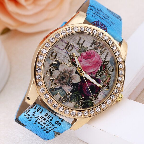 Mote Bohemia Style Dame Klokke Lærreim Retro Rose Pattern Quartz Watch