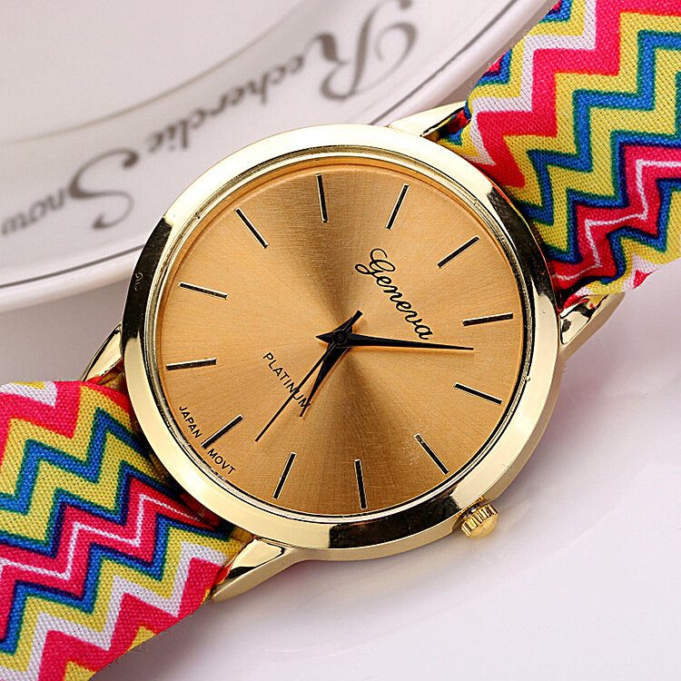 Mote Elegant Big Dial Striped Cloth Rem Dame Quartz Watch Armbåndsur