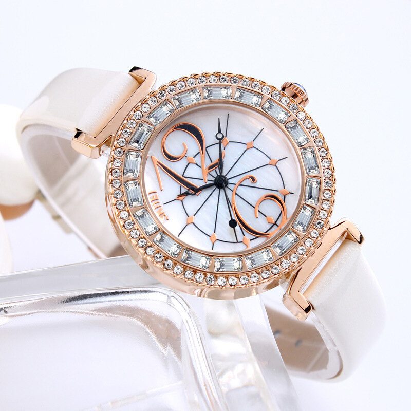 Rhinestone Armbåndsur For Kvinner Shell Dial Vanntett Elegant Design Quartz Watch