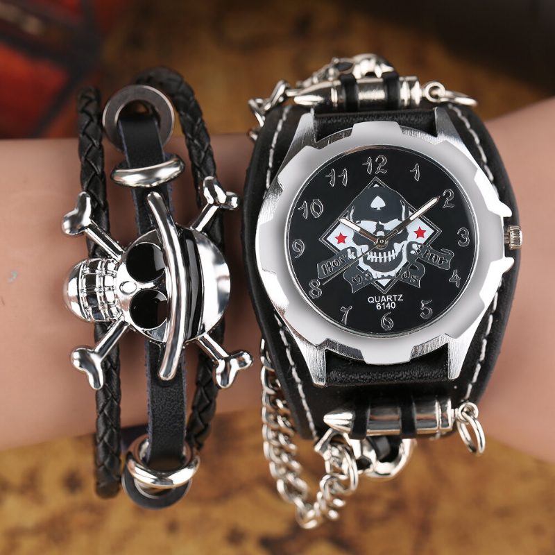 Vintage Square Dial Herre Watch Hollow Skull Leather Quartz Watch