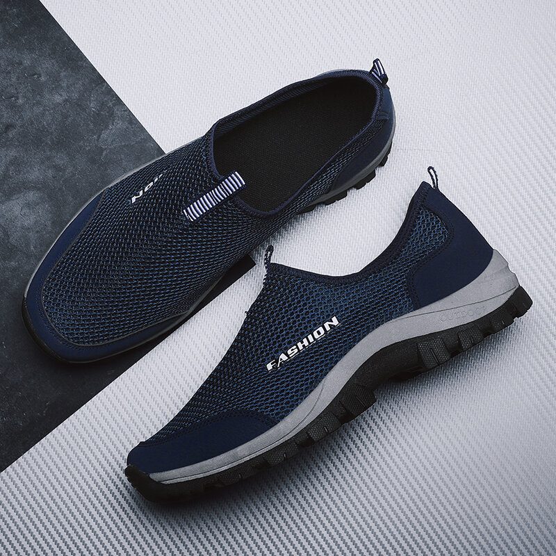 Menn Mesh Pustende Myk Såle Sklisikker Behagelig Slip On Outdoor Casual Walking Sko