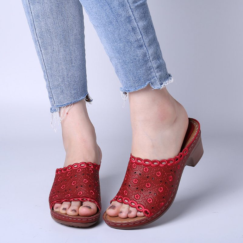 Flower Brodered Chunky Heel Peep Toe Sandaler