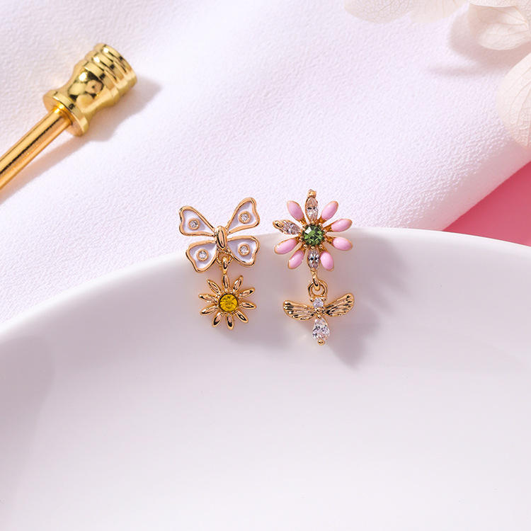 Sweet Flower Butterfly Stud Øredobber Anallergic Sterling Silver Needle Rhinestone Kvinners Øredobber