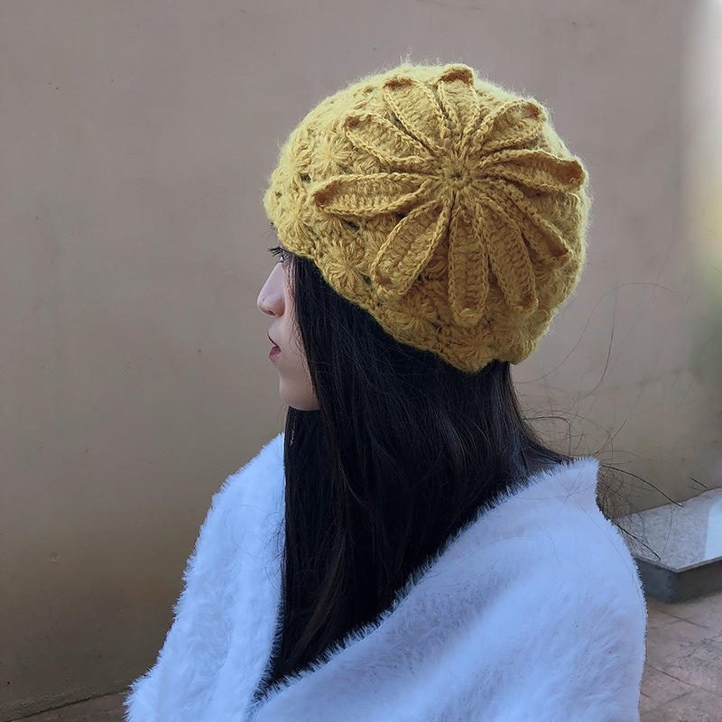 Etnisk Stil Håndlaget Strikket Ulllue Dame Retro Elegant Flower Beret Beanie