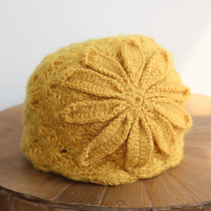 Etnisk Stil Håndlaget Strikket Ulllue Dame Retro Elegant Flower Beret Beanie