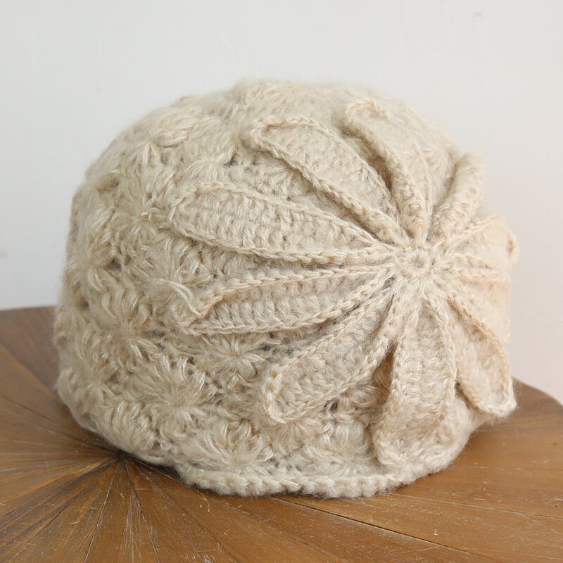 Etnisk Stil Håndlaget Strikket Ulllue Dame Retro Elegant Flower Beret Beanie