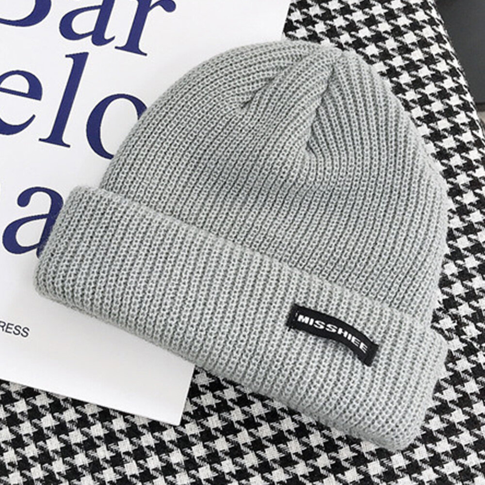 Unisex Akrylbokstavmønster Stoffetikett Strikket Lue Hip Hop Vintervarme Skull Cap Beanie Hat